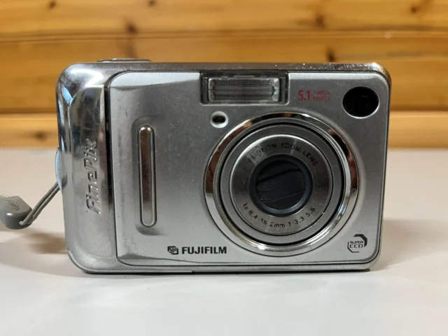 鹿児島市小野町でデジカメと一眼レフカメラを無料回収しました｜使わなくなったカメラ2台をスッキリ処分