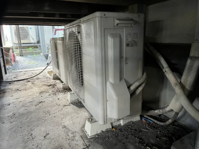 鹿児島市宇宿で特殊設置のエアコン1台を無料回収しました｜バルコニー下の難しい位置でも対応・リピーター様からのご依頼
