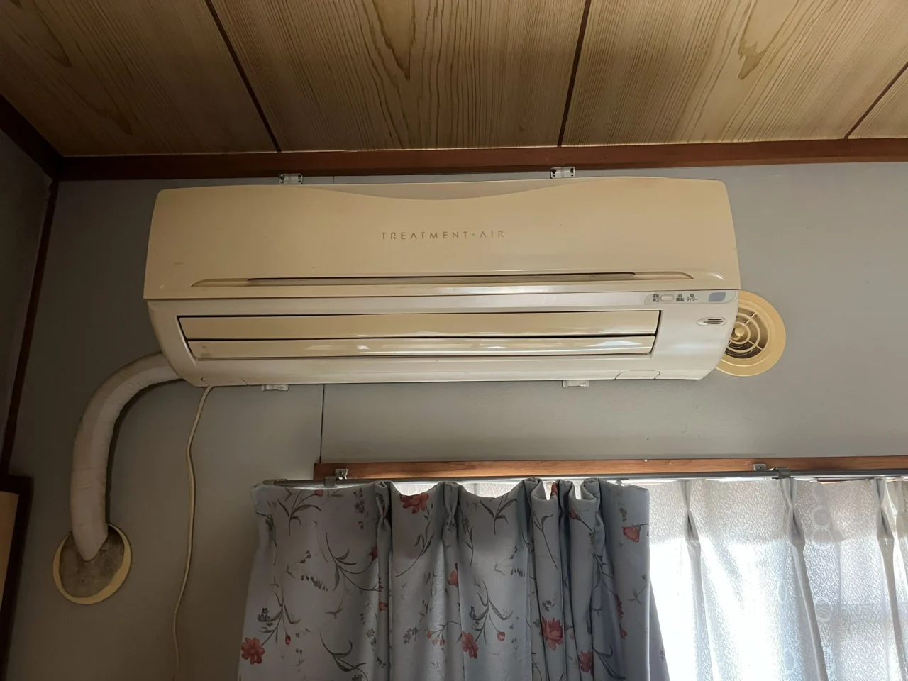 鹿児島市小野のアパートでエアコン2台を無料回収しました｜ベランダ設置・買い替え前の先行処分にも対応