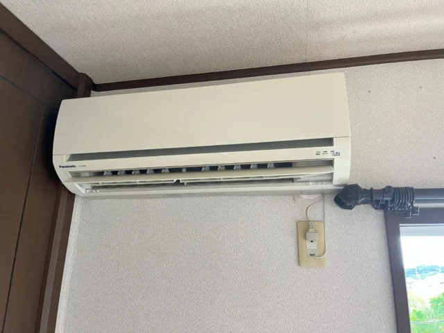 【日置市伊集院町】2階建て一軒家のエアコン2台を無料回収｜屋根上室外機も追加料金ゼロ