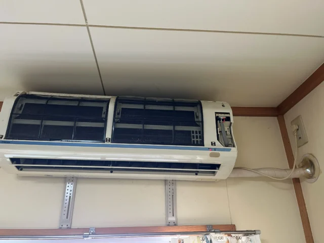 【作業実績】伊佐市大口の県営住宅3階でエアコン1台を無料回収（室外機バルコニー）（2025年11月）