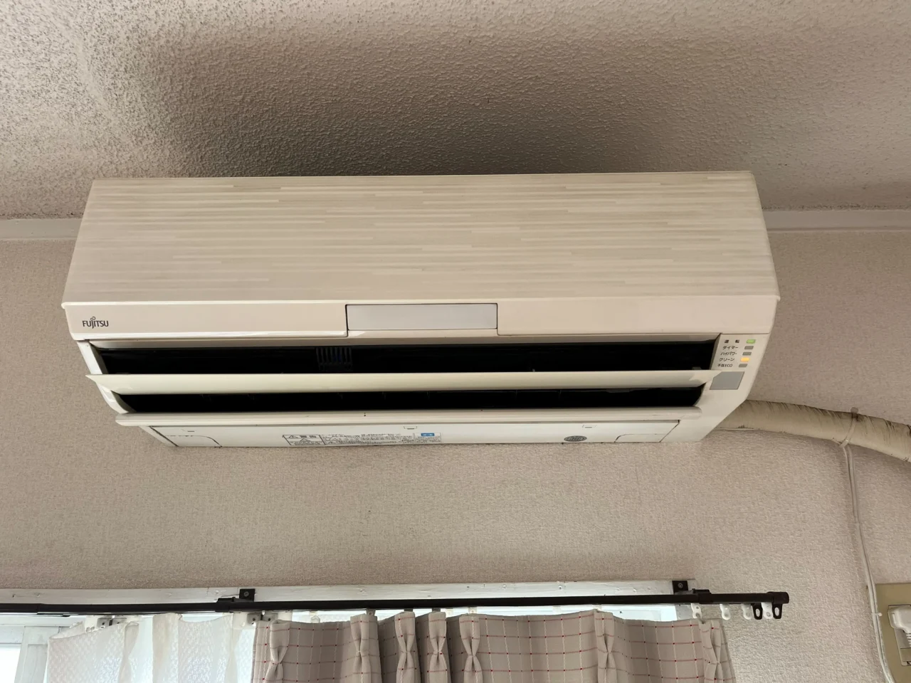 【作業実績】鹿児島市紫原の賃貸アパート3階でエアコン2台を無料回収（室外機2台ともベランダ）（2026年3月）