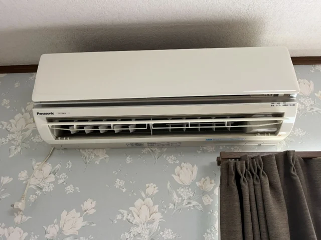 【作業実績】2026年3月 姶良市東餅田にて買い替えに伴うエアコン2台を無料回収いたしました